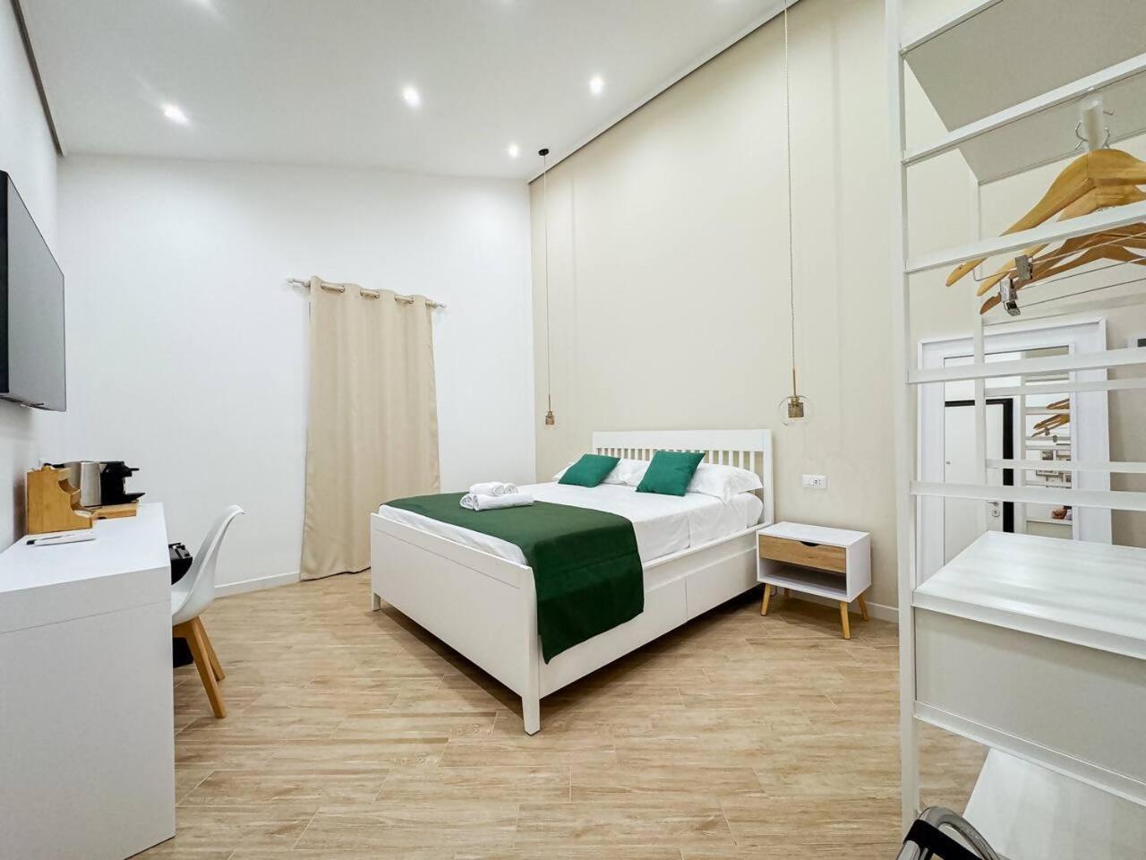 Giandra Rooms And Garden เมสซีนา ภายนอก รูปภาพ